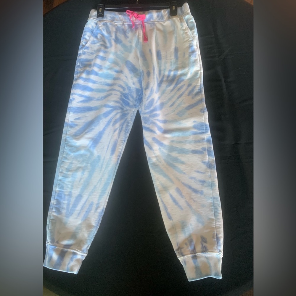 J. Crew, Blue & White Tie Dye Sweat Pants
Sz S
Excellent Condition